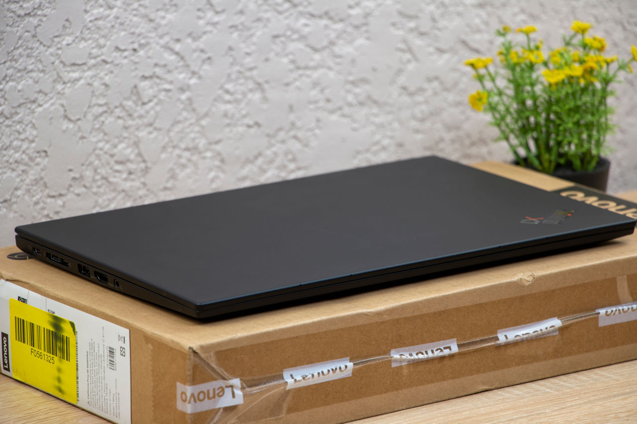 Lenovo X1 Carbon 7Th Gen/ Core I5 10210U/ 16Gb Ram/ 500Gb SSD/ 14" FHD IPS foto 15
