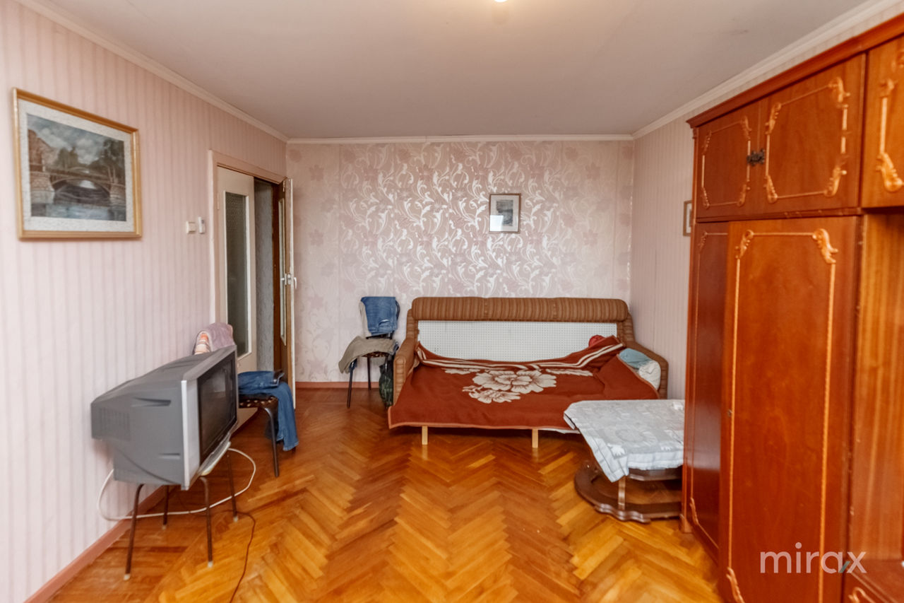 Apartament cu 3 camere,  Centru,  Chișinău mun. foto 1