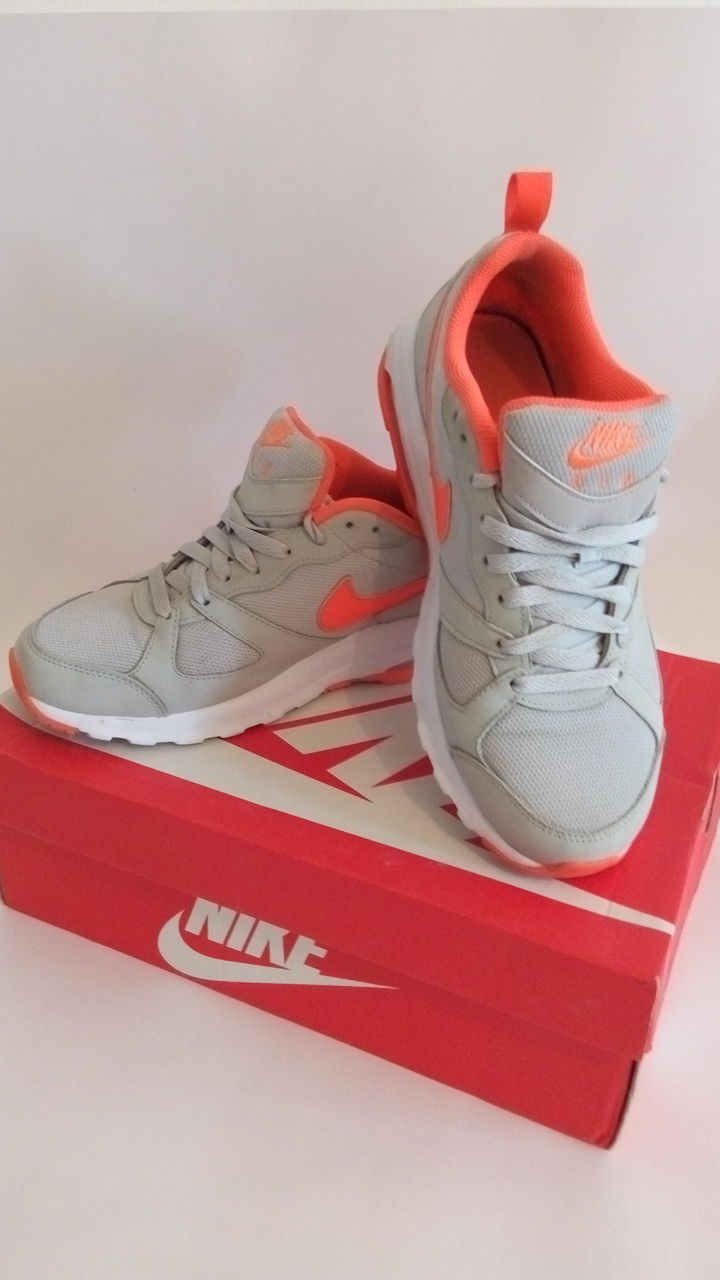 Продам мужские кроссовки Nike , Oodji оригинал