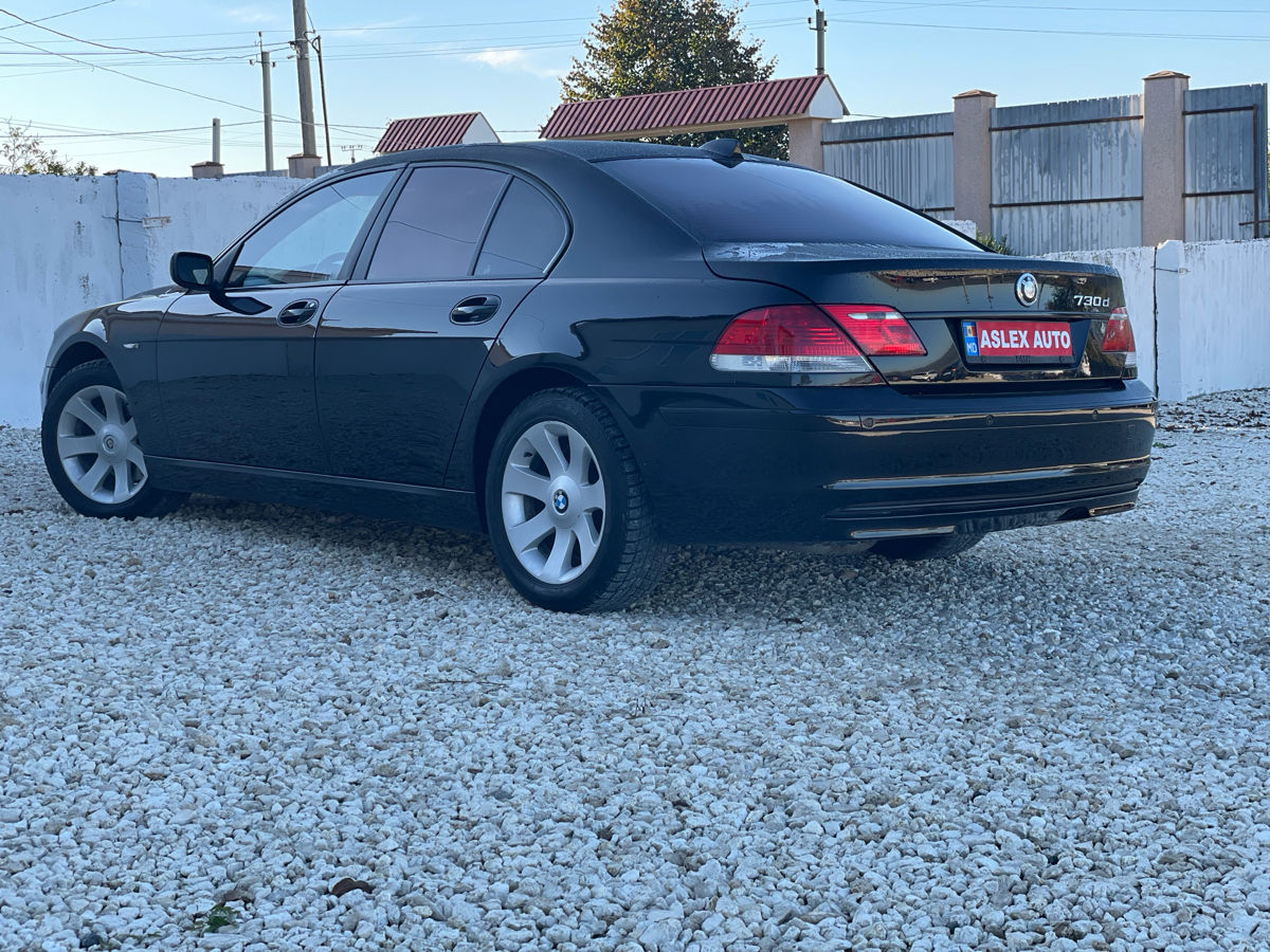 BMW 7 Series фото 5