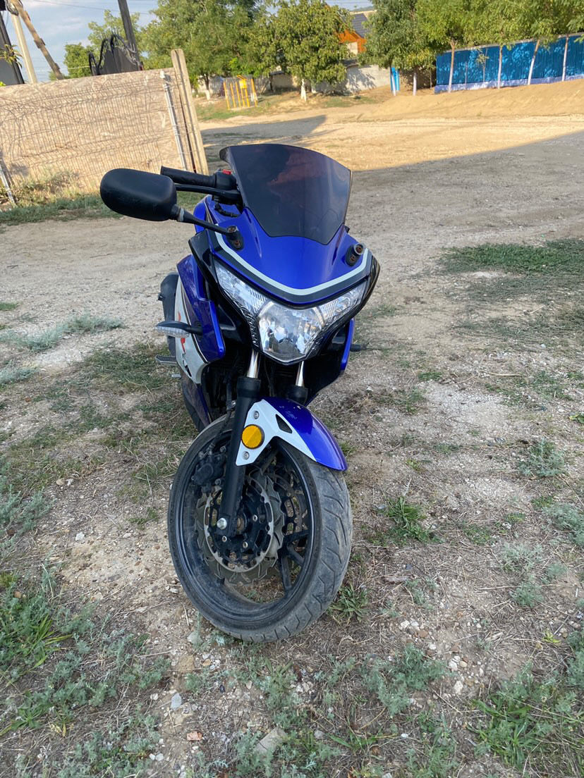 Maxon R12 foto 1