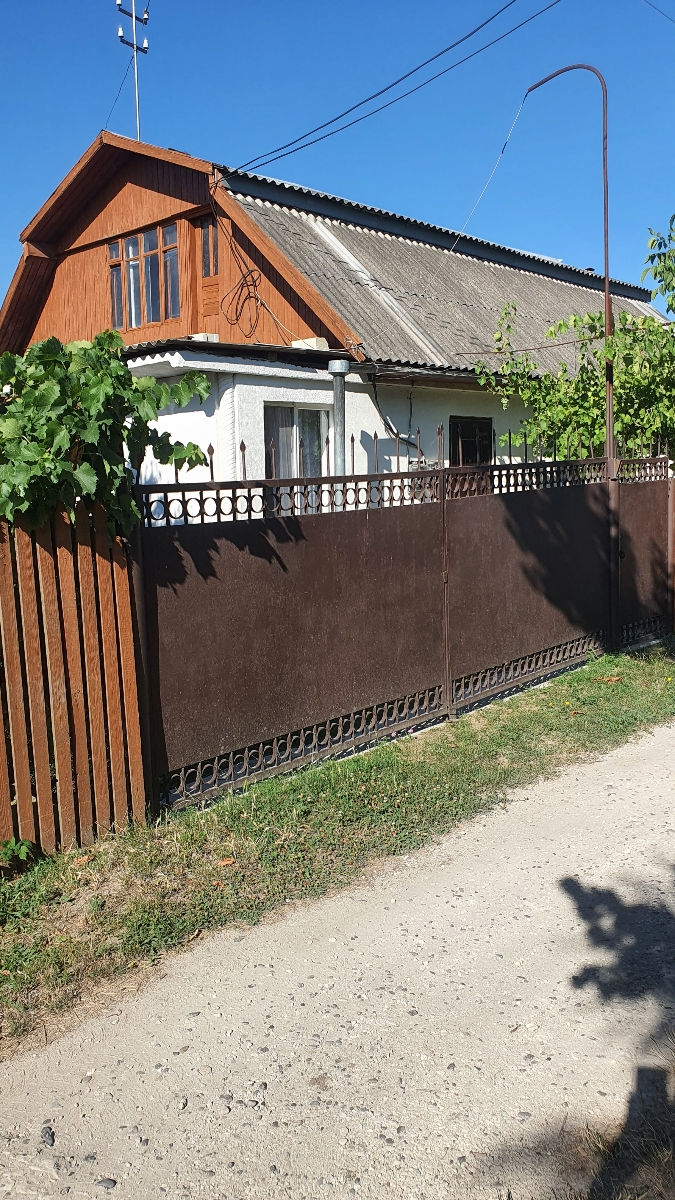 Дом/дача 91 m2 , участок 17 сот. с. Bîc. 5 км от Кишинёва.