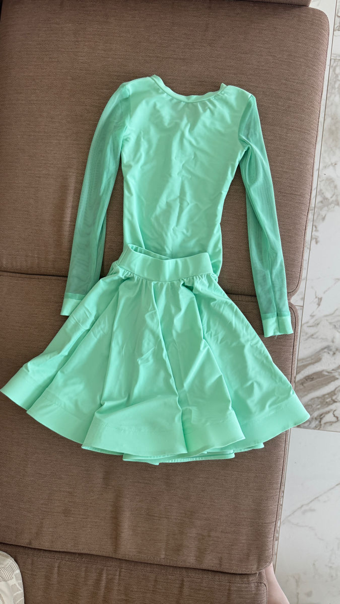 Costume pentru dansuri de gala foto 1