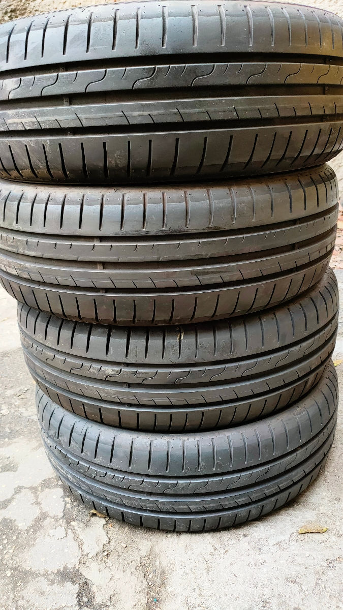 185/60 R15 Dunlop