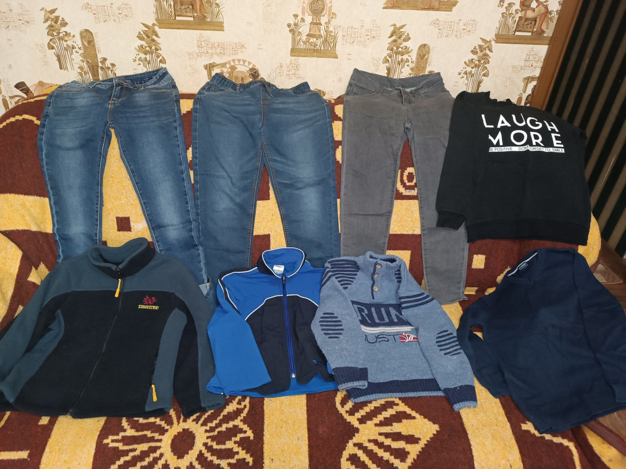 Haine, pantaloni, pulovere baieti foto 0