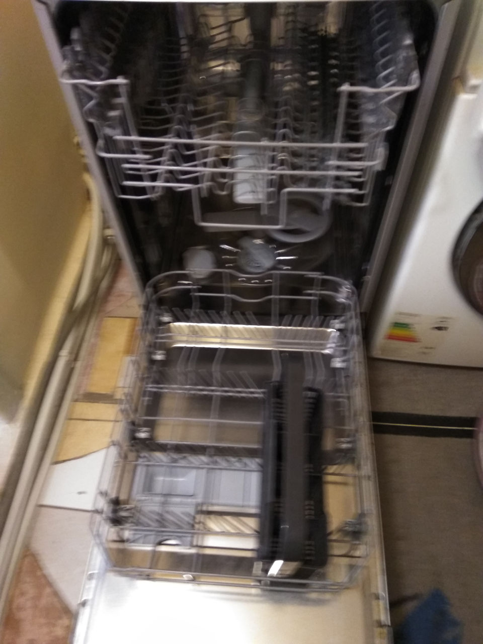 Посудомоечная машина Electrolux 45 см