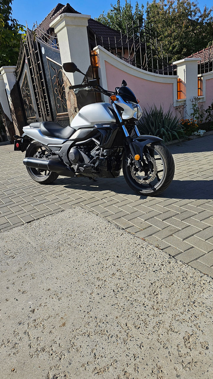 Honda CTX700nd foto 11