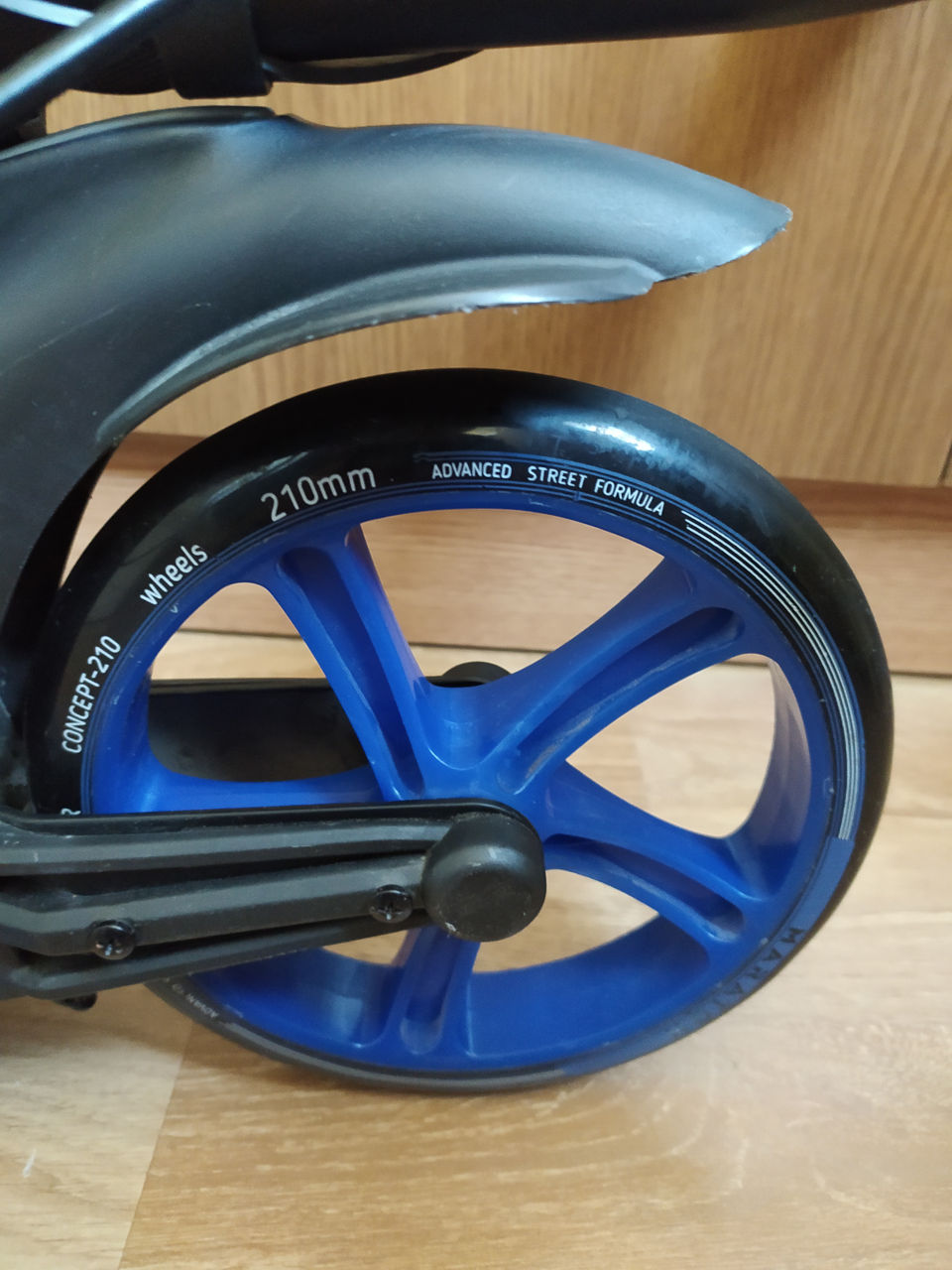 Самокат Marathon Concept 210