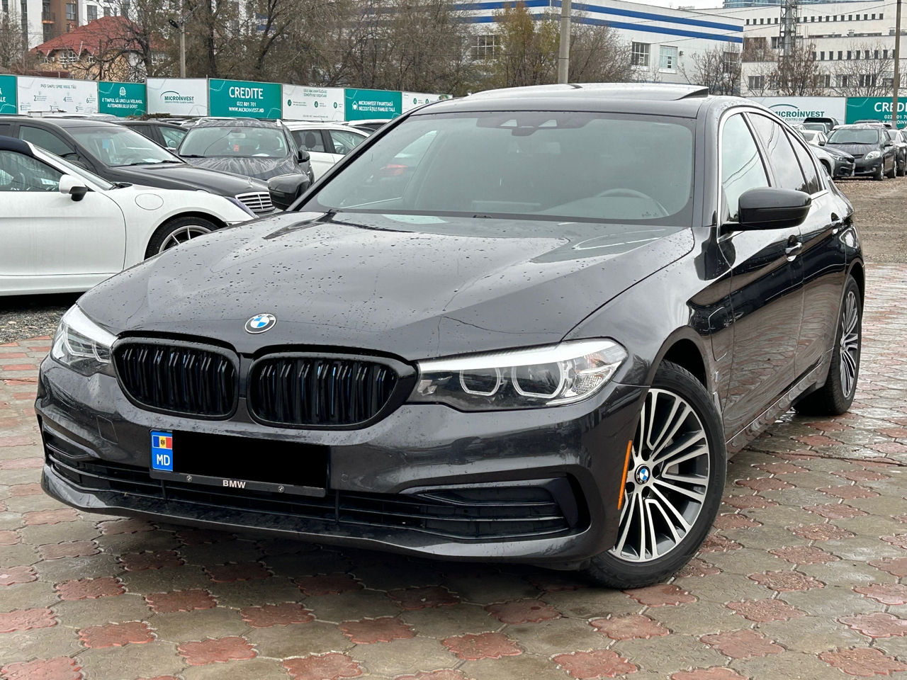 BMW 5 Series foto 0