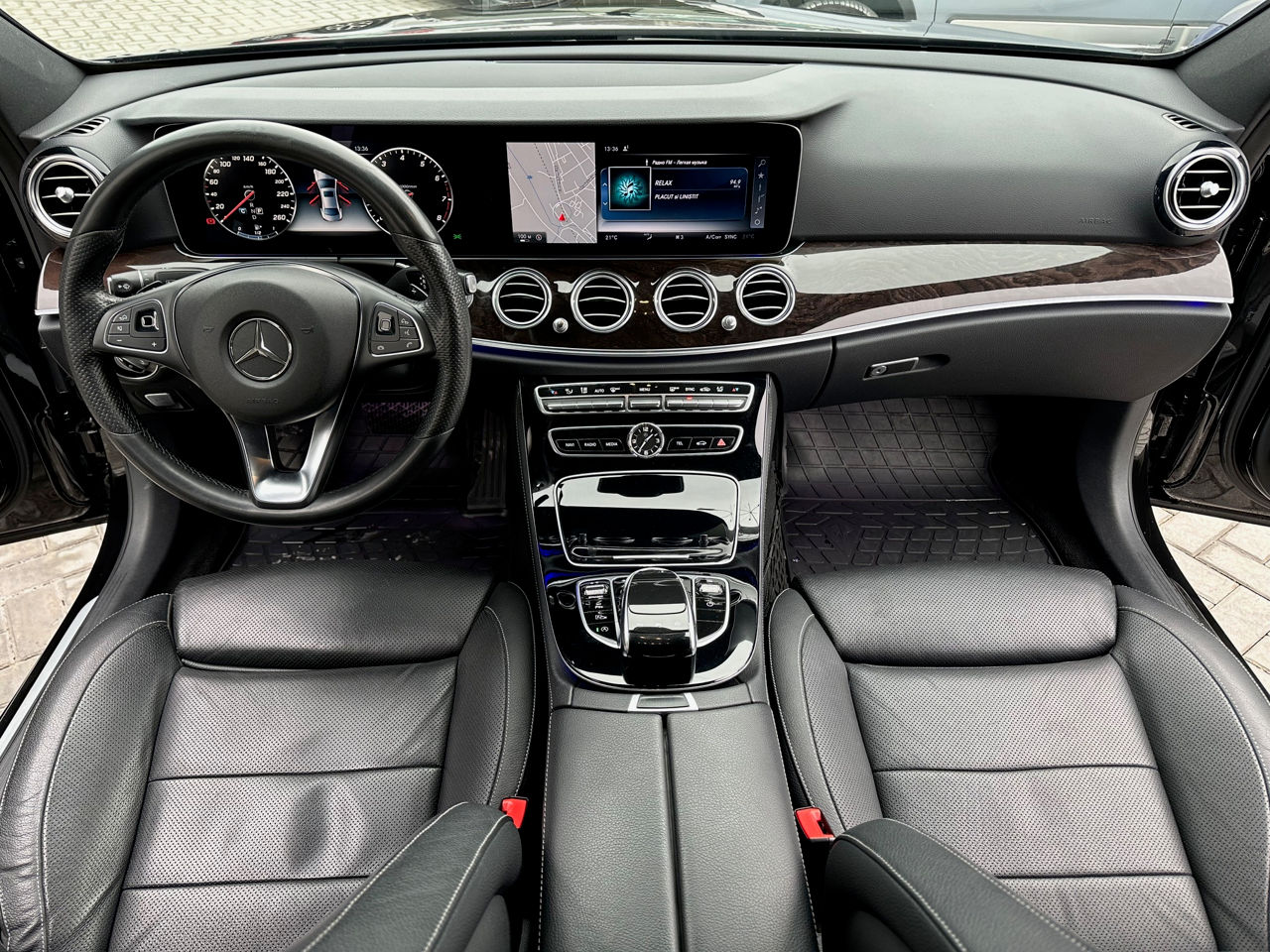 Mercedes E-Class foto 10