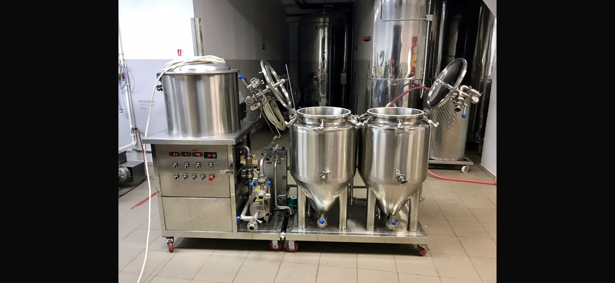 Mini fabrica de producere a berii artizanale  мини производство крафтового пива foto 0