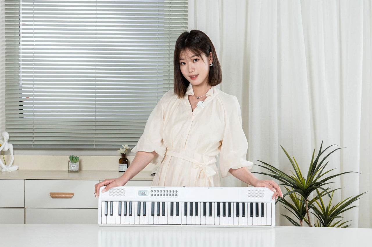 Синтезатор ADMUSIC 686 White Динамический (Новые, Гарантия, Рассрочка. Бесплатная доставка) foto 2