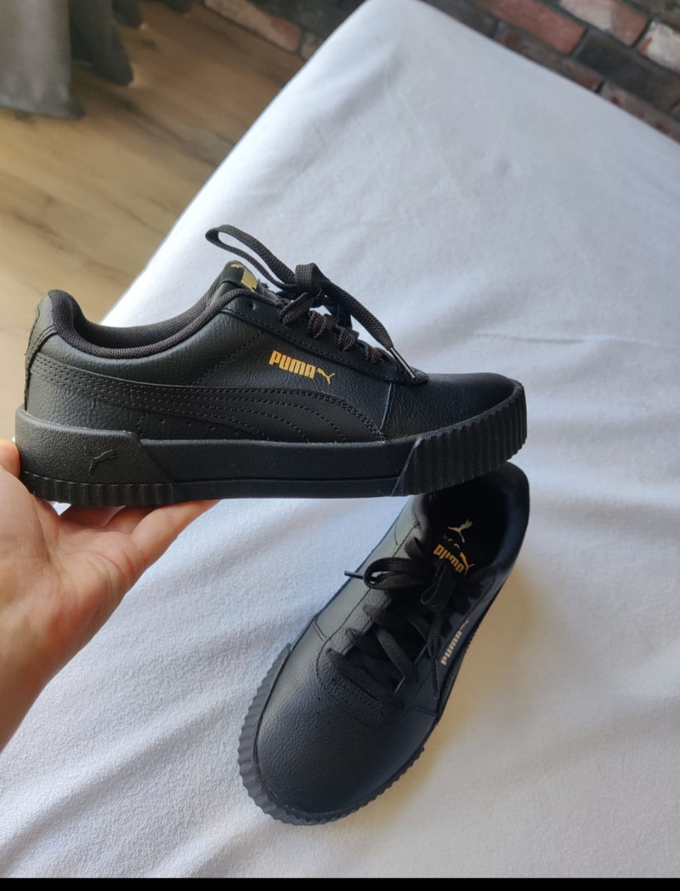 Кожаные кроссовки Puma. Размер 37/23 см стелька