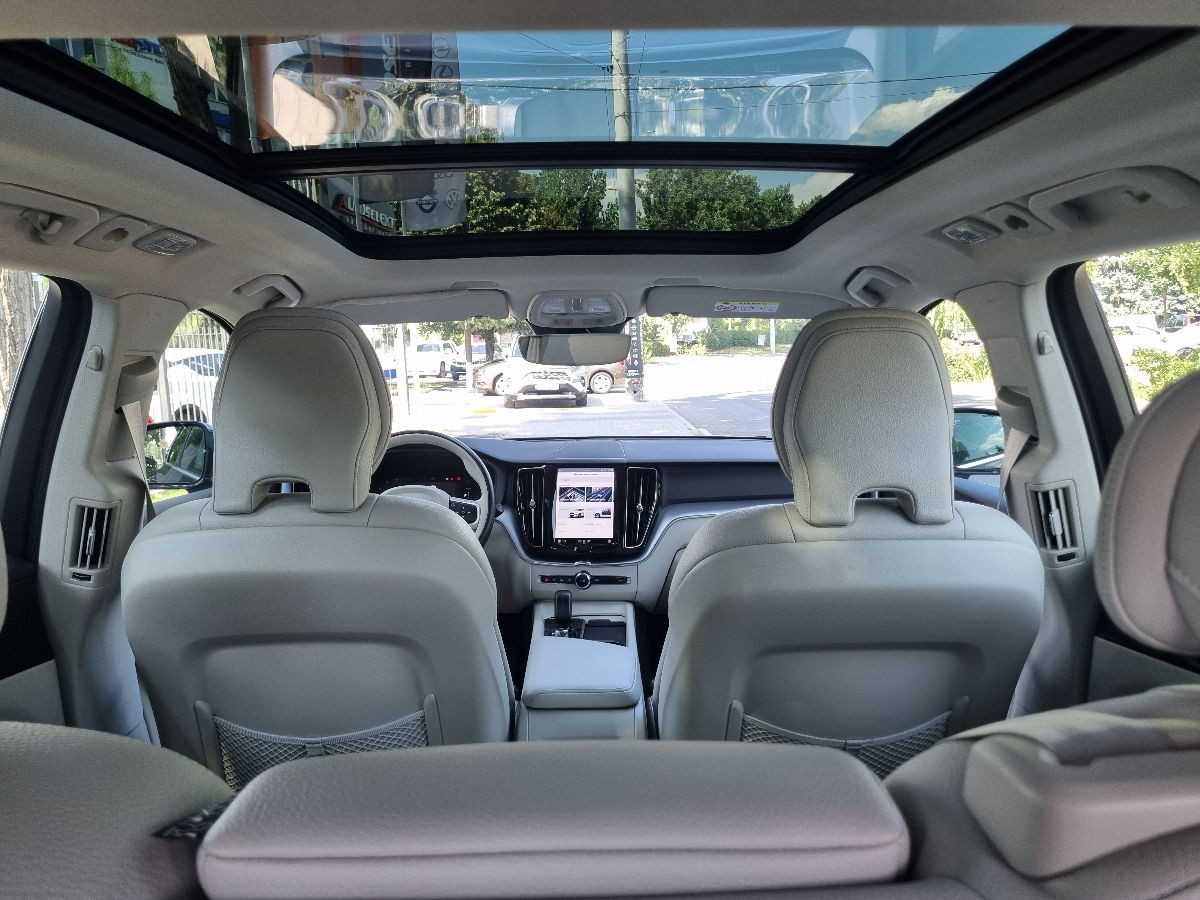 Volvo XC60 2021 photo 18