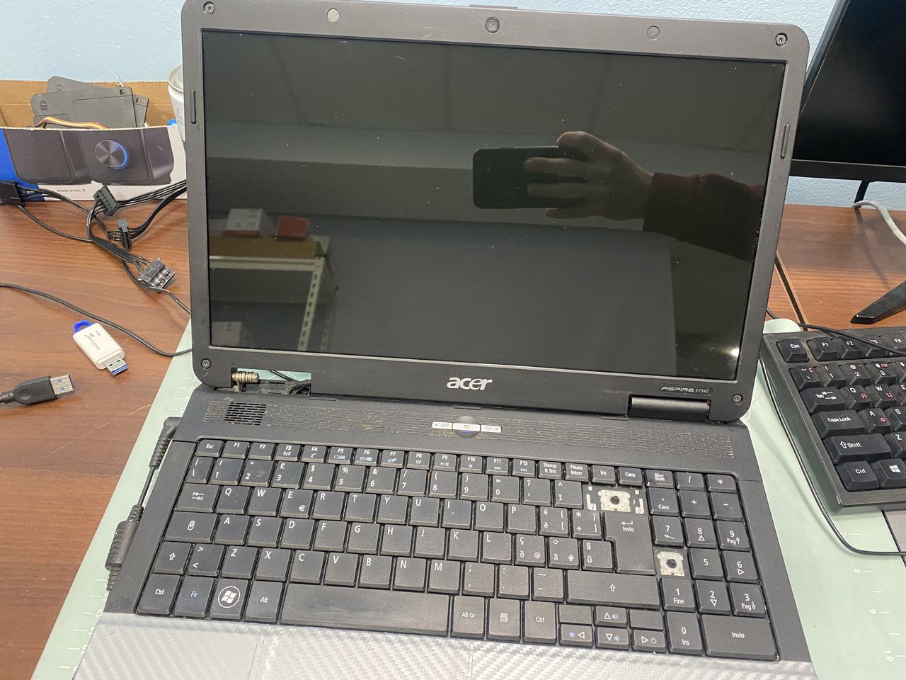 Écran LCD 15,6 Pouces Pour Acer Aspire 5734Z – Brillant, 1366x768, CCFL – Neuf