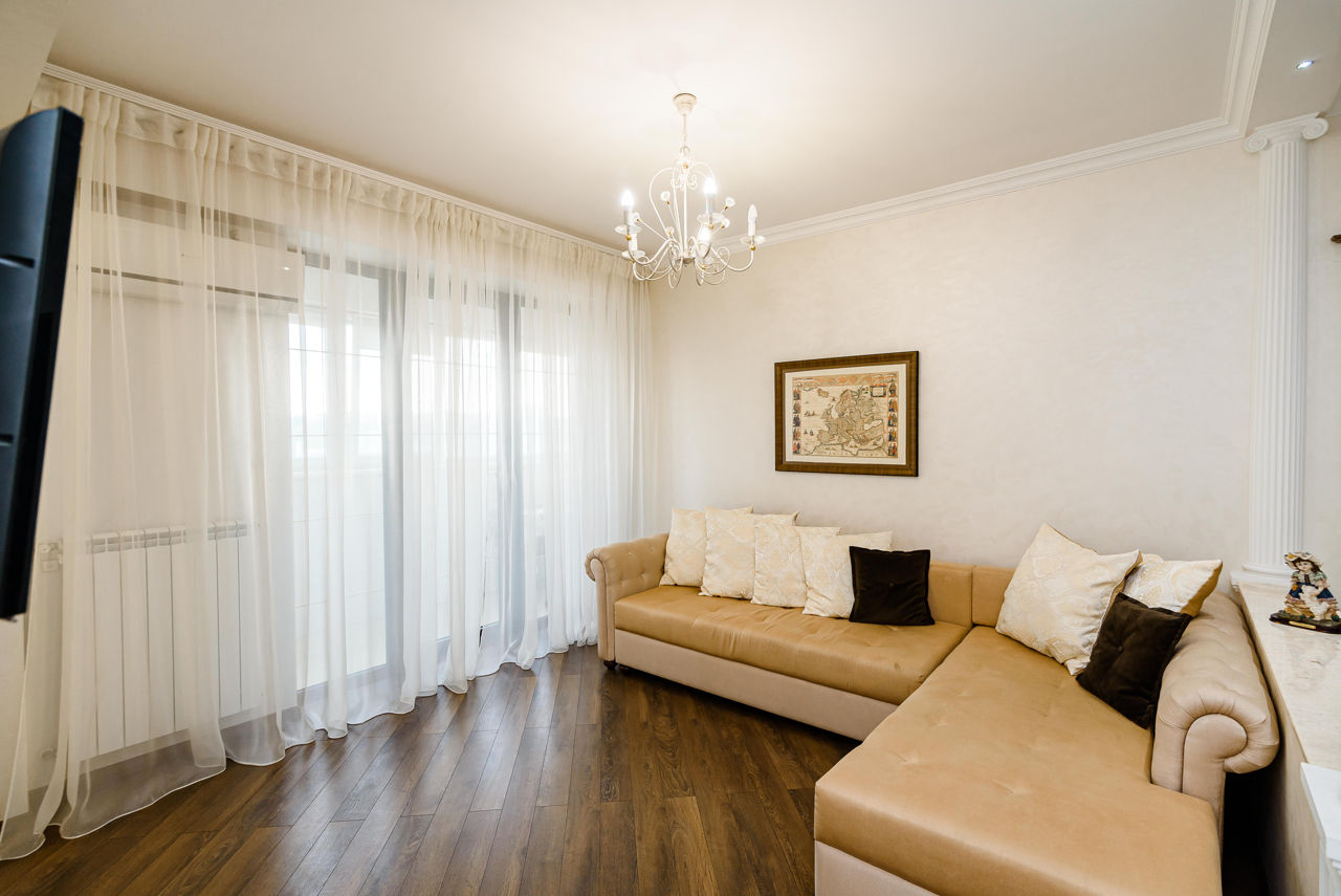 Apartament cu 2 camere, 65 m², Centru, Chișinău foto 4