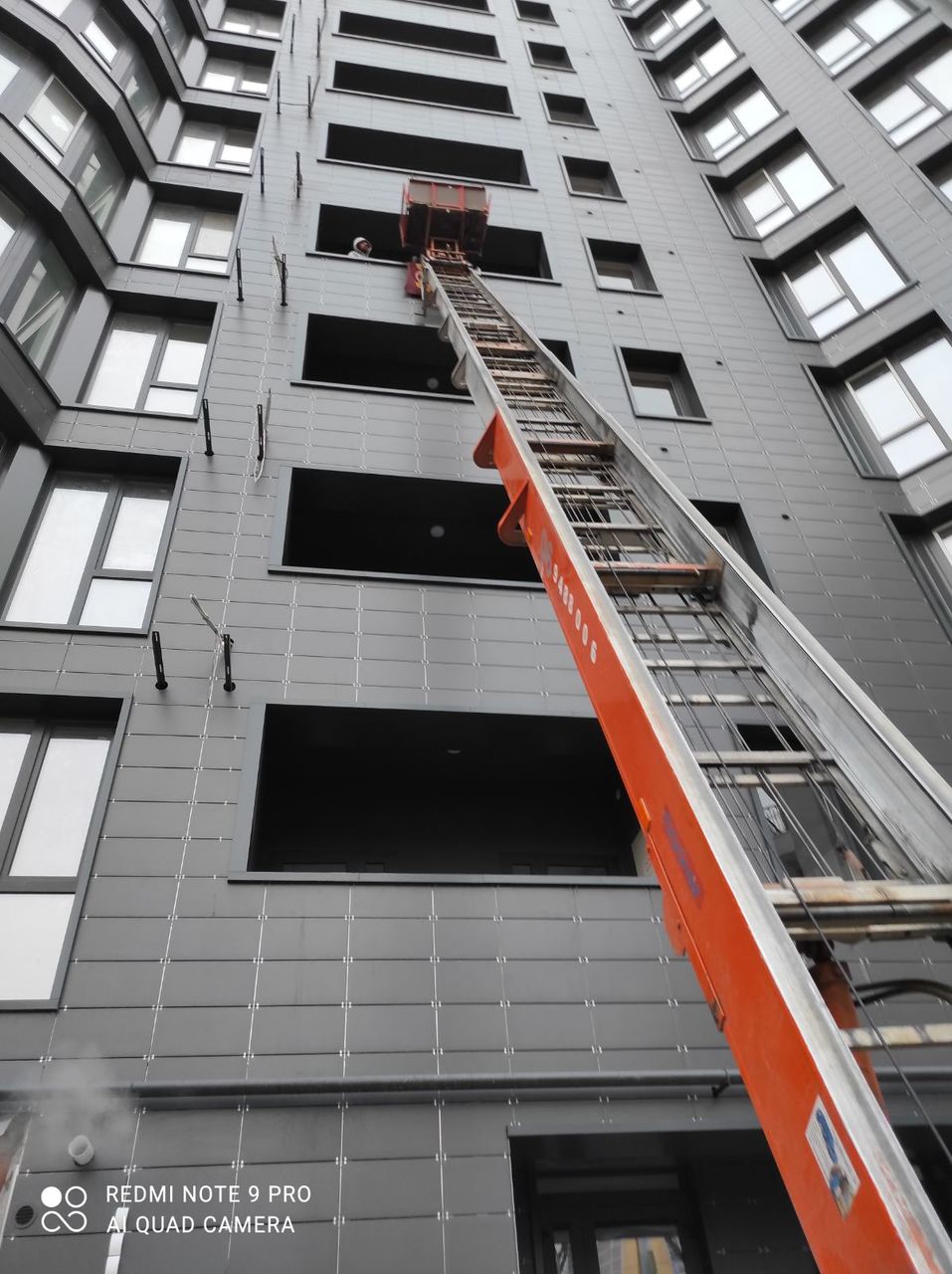 Lift mobil exterior pana la etajul 15, nacela, Мобильный лифт, Вышка foto 0
