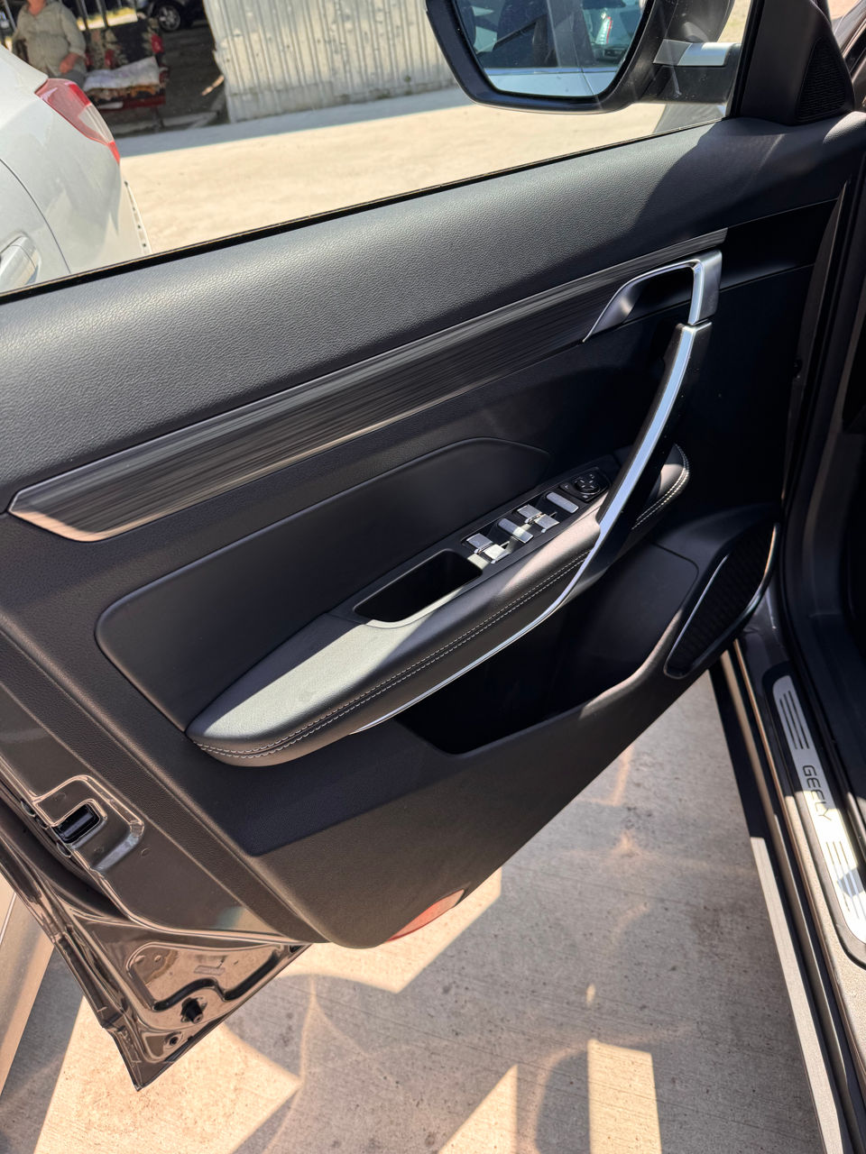 Geely Atlas Pro foto 5