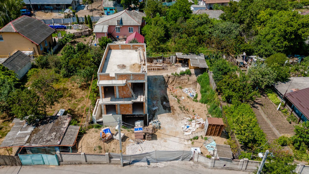 Casa moderna în stil Hi-Tech,3nivele,208mp+3ari,Durlesti foto 1
