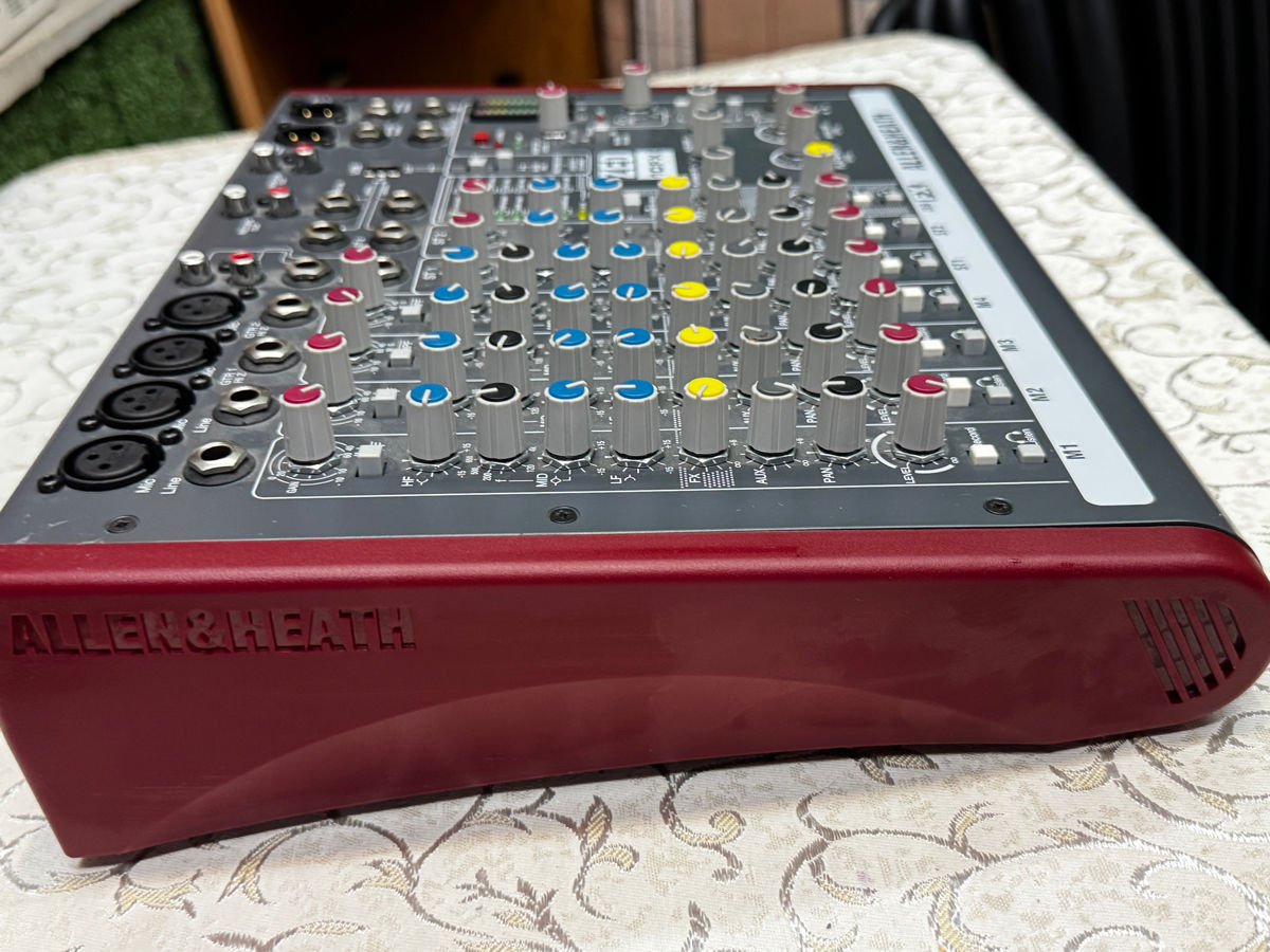  Allen Heath ZED-10FX фото 1