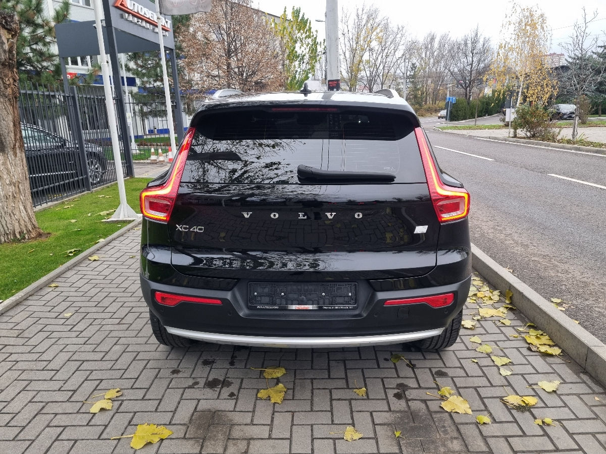 Volvo XC40 2023 photo 6