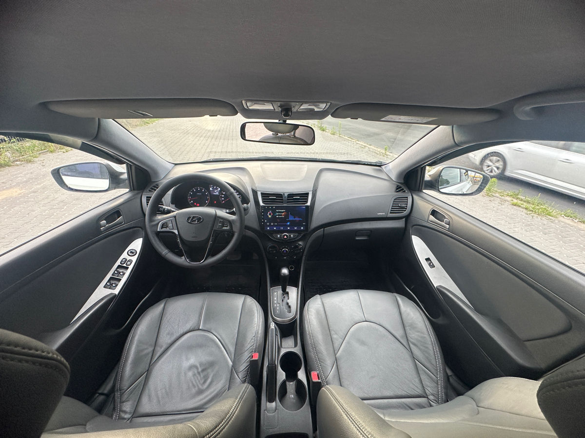 Hyundai Solaris фото 8