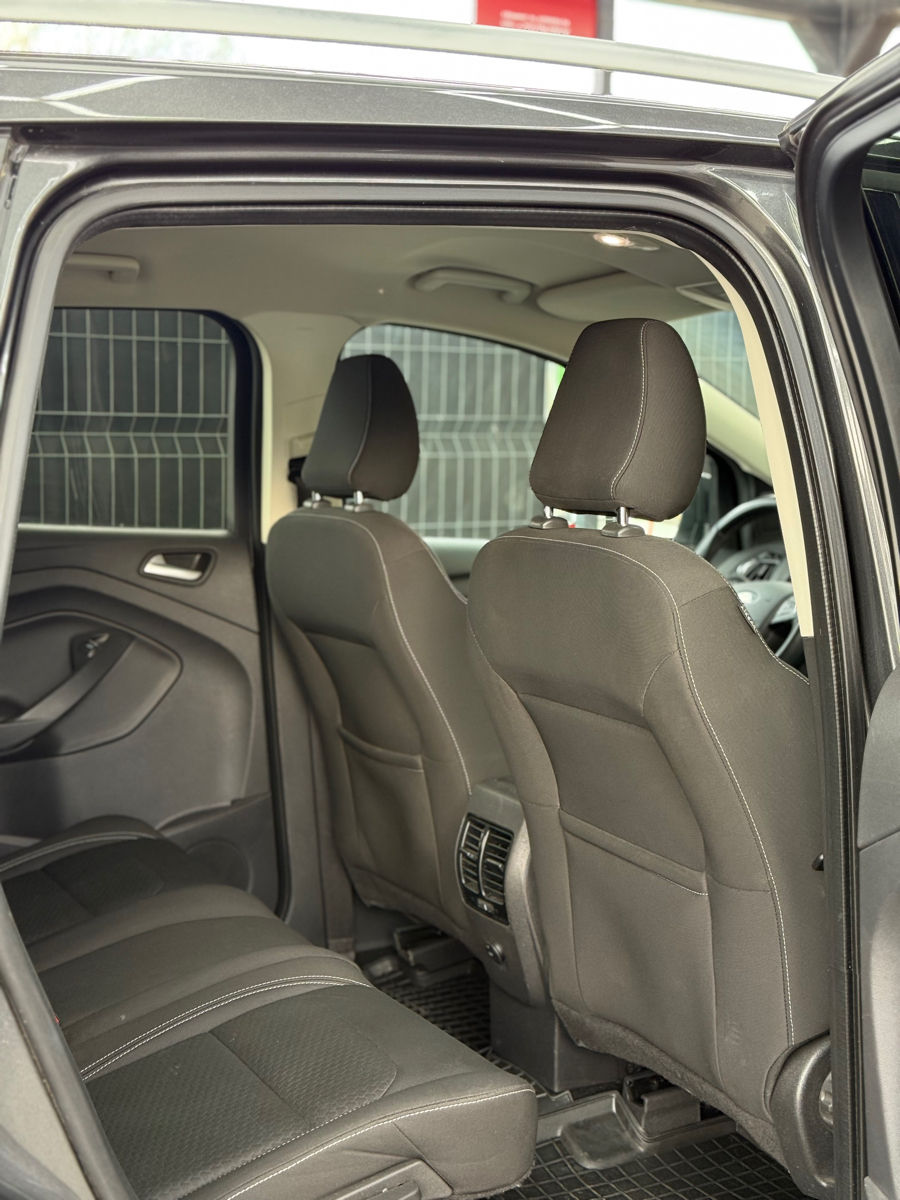 Ford Kuga фото 13