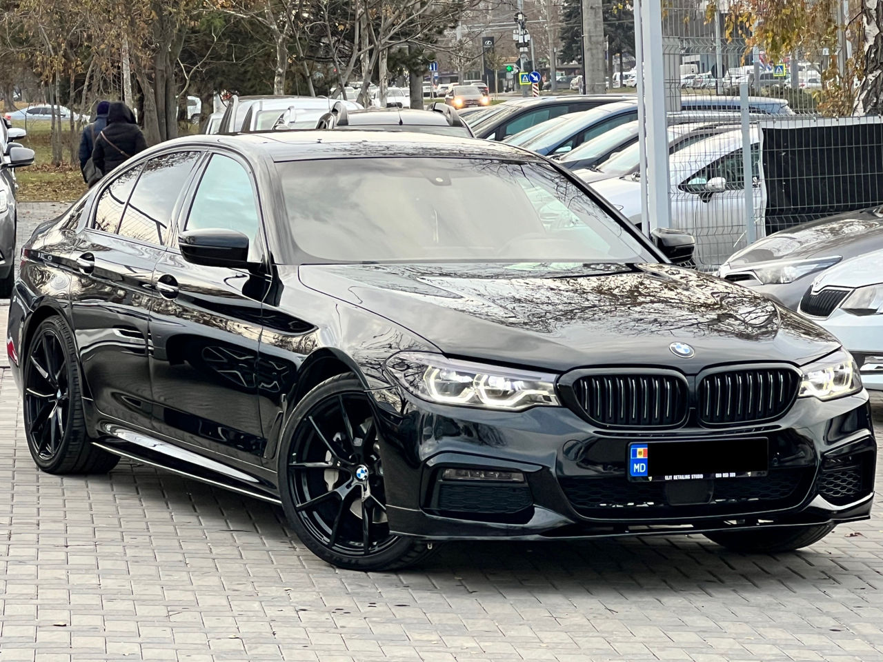 BMW 5 Series foto 0