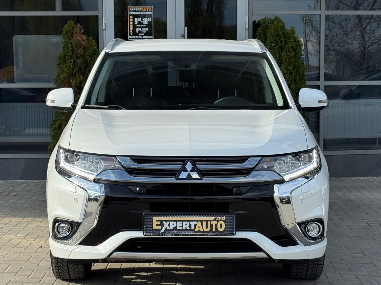 Mitsubishi Outlander — фото 2