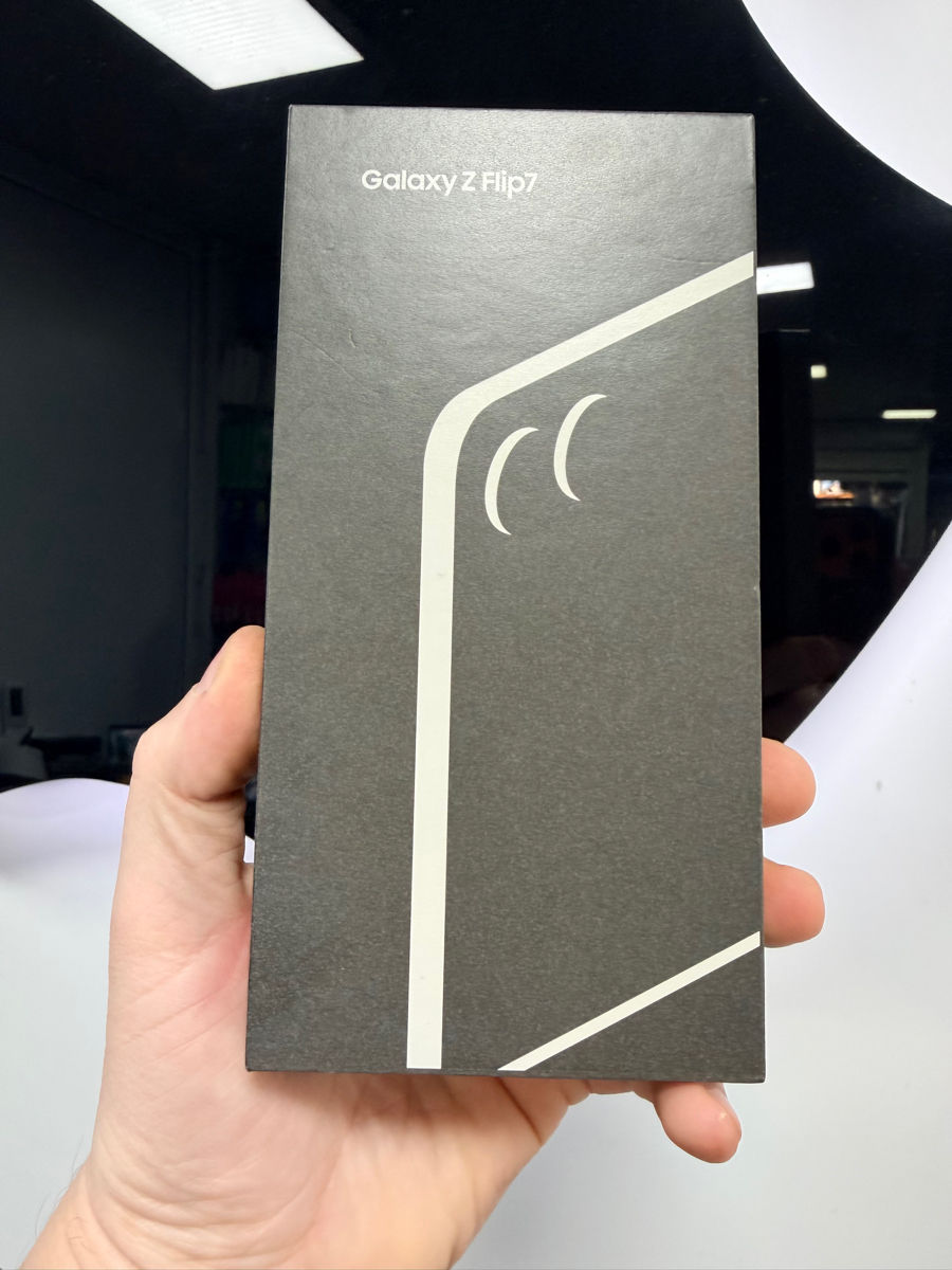 Samsung Galaxy Z Flip 7 12/256 BluNavy nou sigilat