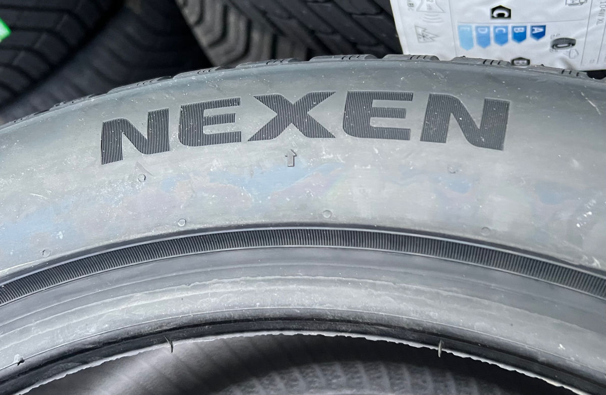 275/40 R18 Nexen Nblue 4season 2/ Доставка, livrare toata Moldova 2025