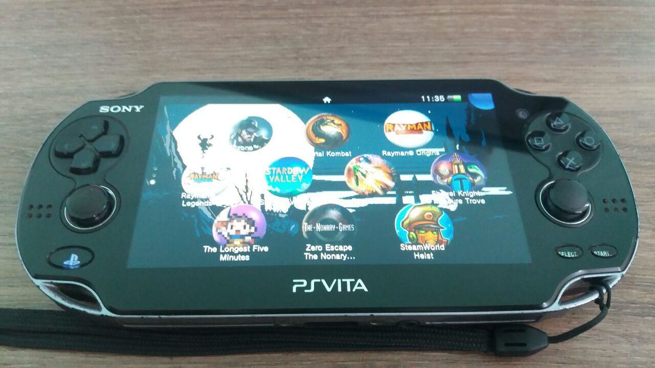 PS Vita прошитая + SD2Vita + 16Gb