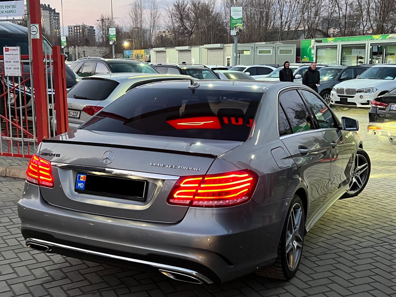 Mercedes E-Class foto 2