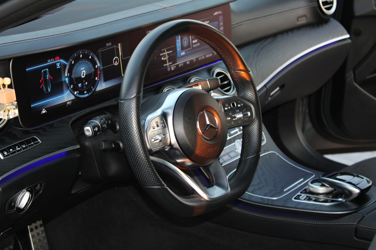 Mercedes E-Class фото 8