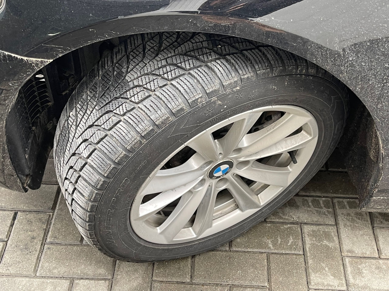 BMW 5 Series фото 6