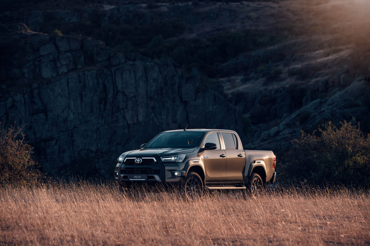 Toyota Hilux foto 2