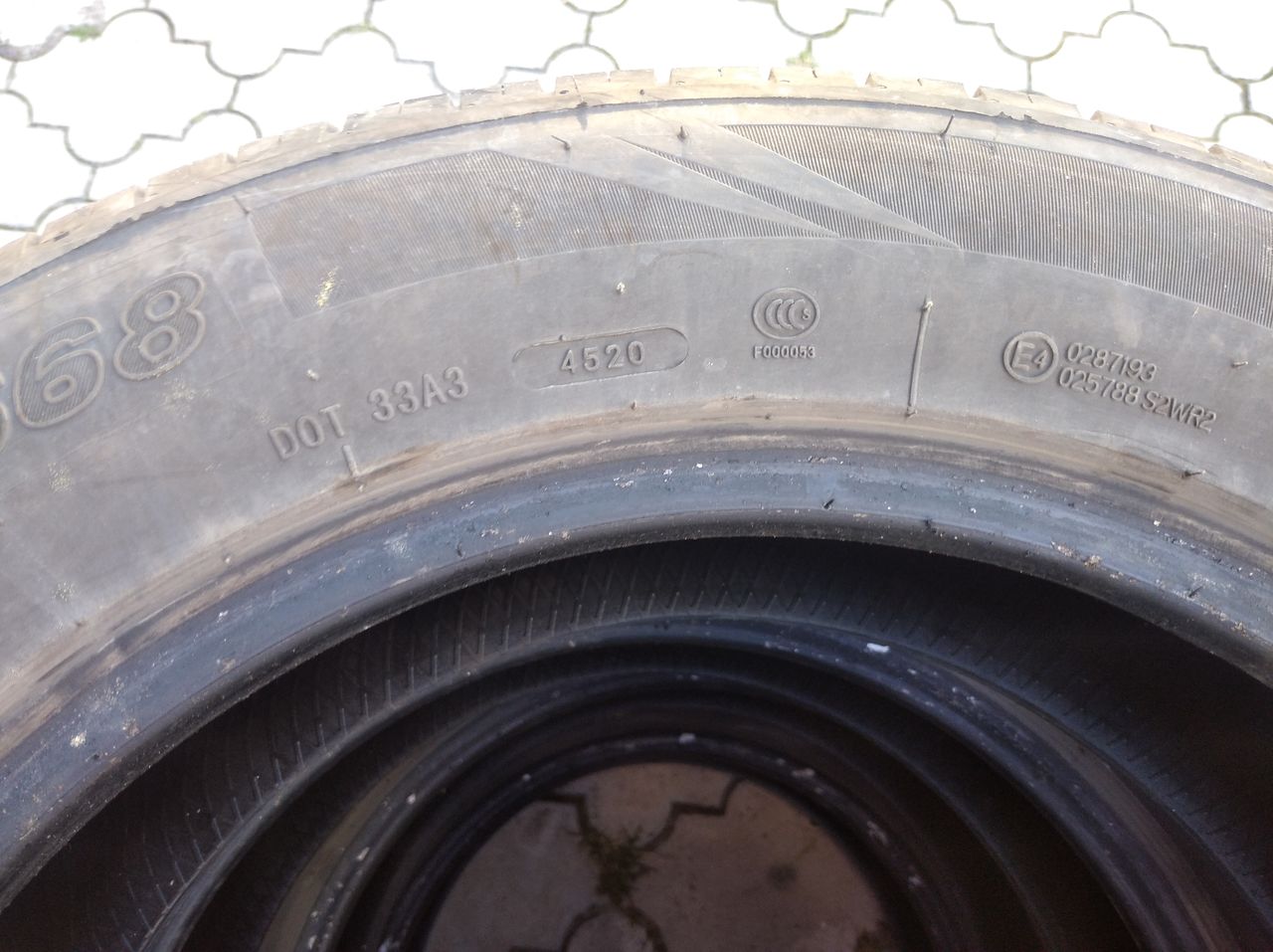 215/60 R17
