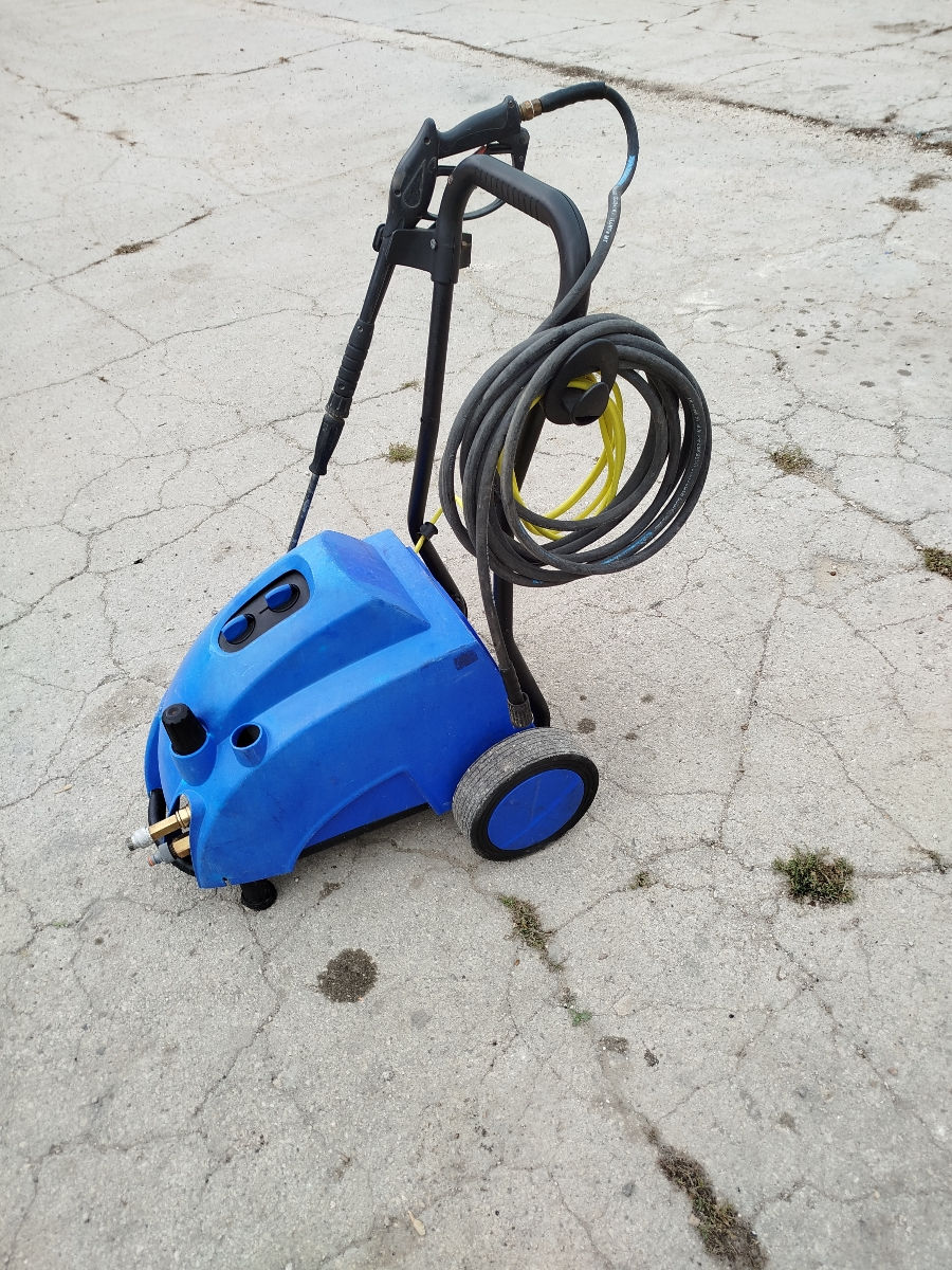 Karcher HDS 697 CI. Karcher HD 650 profi line. K 5.20. K 7.20. foto 2