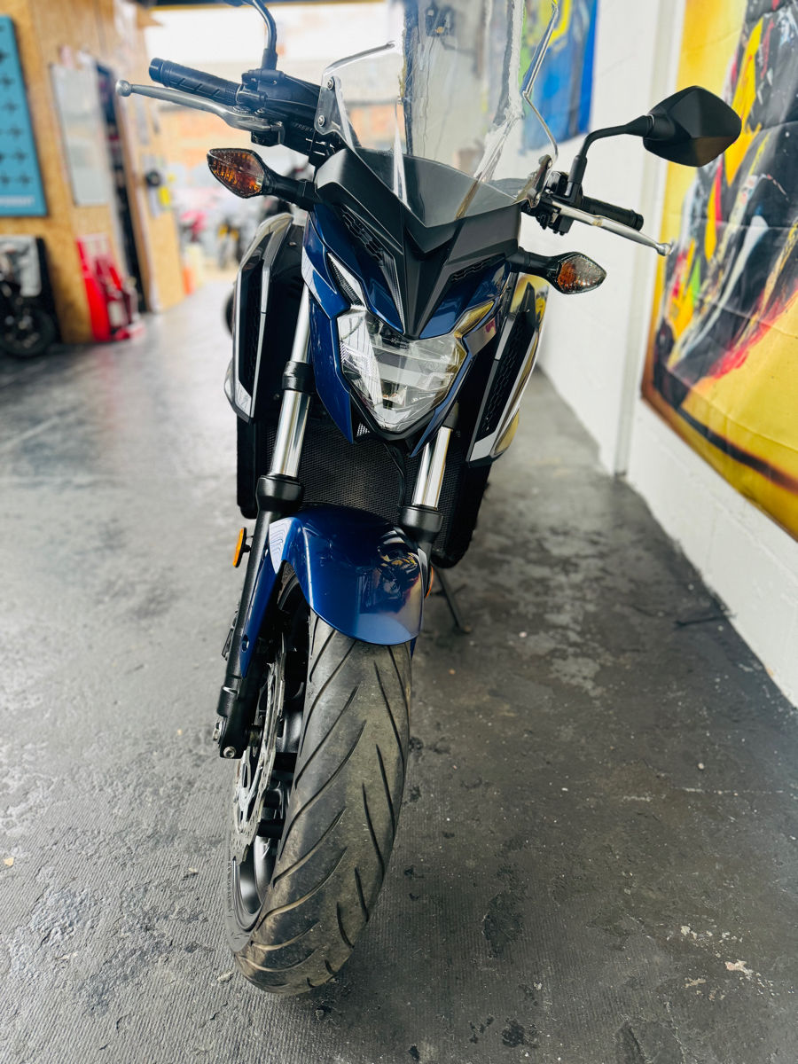 Honda CB650F foto 2