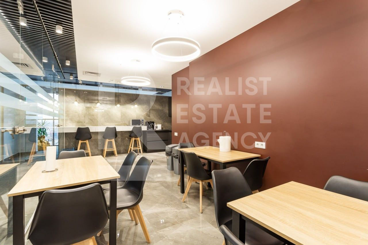 Oficiu cu o suprafață de 253 mp, localizat pe str. Mihai Viteazul 4, Centru. foto 11
