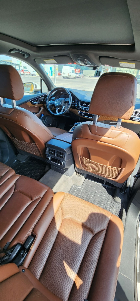 Audi Q7 фото 4