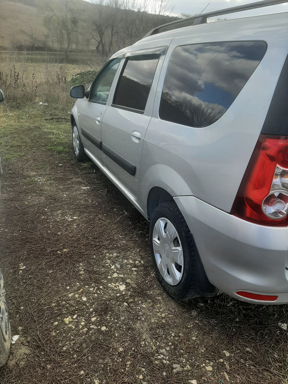 Dacia Logan foto 4