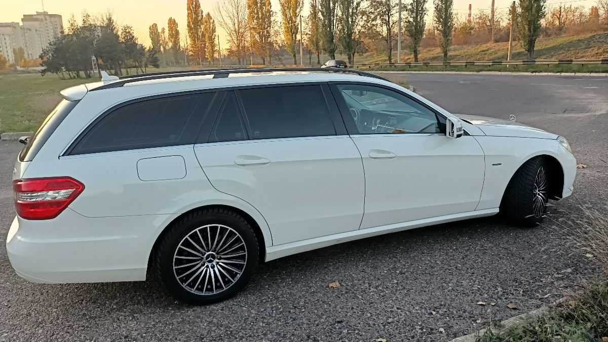 Mercedes E-Class foto 5