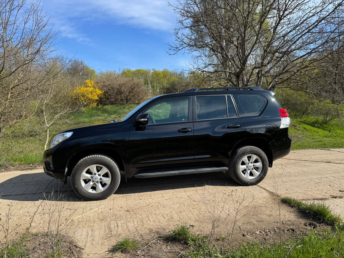 Toyota Land Cruiser Prado foto 4