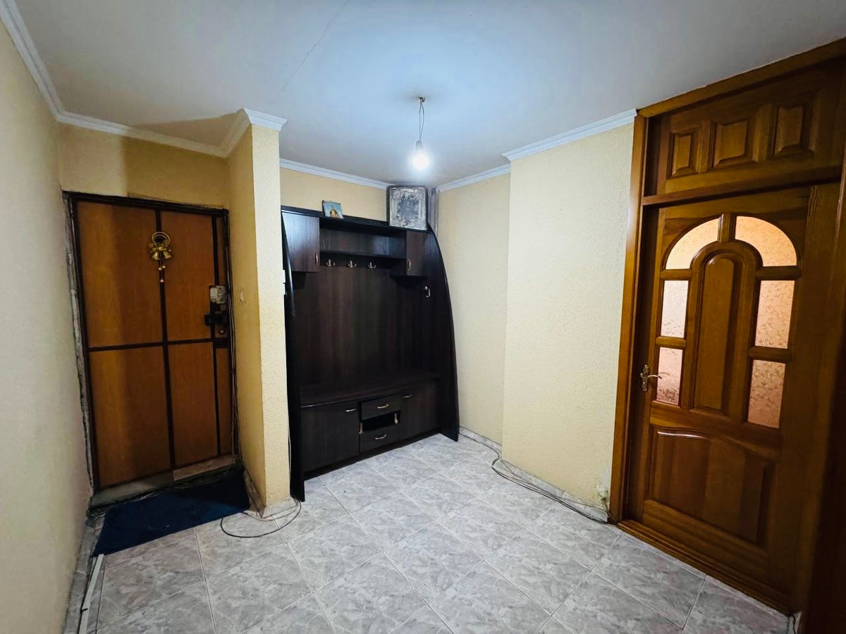 Apartament cu 2 camere, 60 m², Botanica, Chișinău foto 3