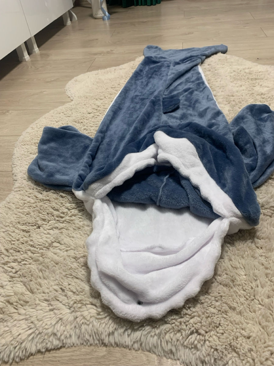 Vând o pijama rechin pentru copii foto 1