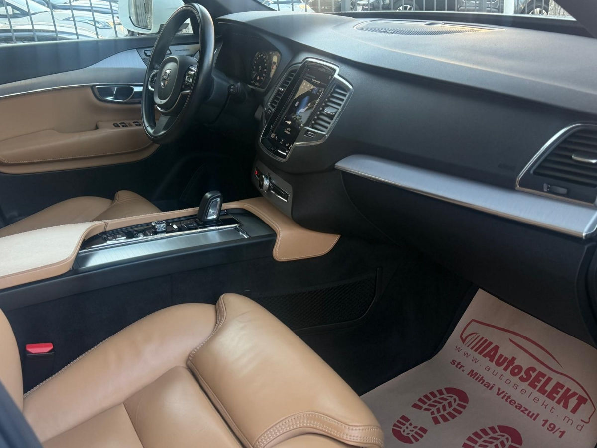 Volvo XC90 2020 photo 8