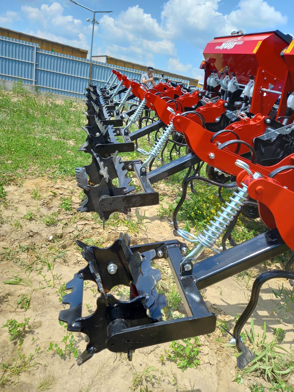 Cultivator cu fertilizare KURT foto 6