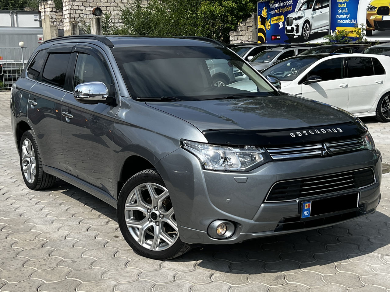 Mitsubishi Outlander foto 4