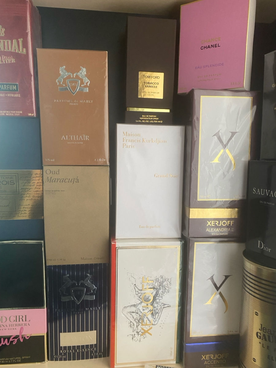 Parfumuri LUX foto 2